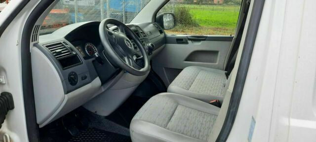 Leje en Volkswagen Transporter TDI Kastenwagen Lang Volkswagen Transporter TDI Kastenwagen Lang: billede 6 Leje en Volkswagen Transporter TDI Kastenwagen Lang Volkswagen Transporter TDI Kastenwagen Lang: billede 6