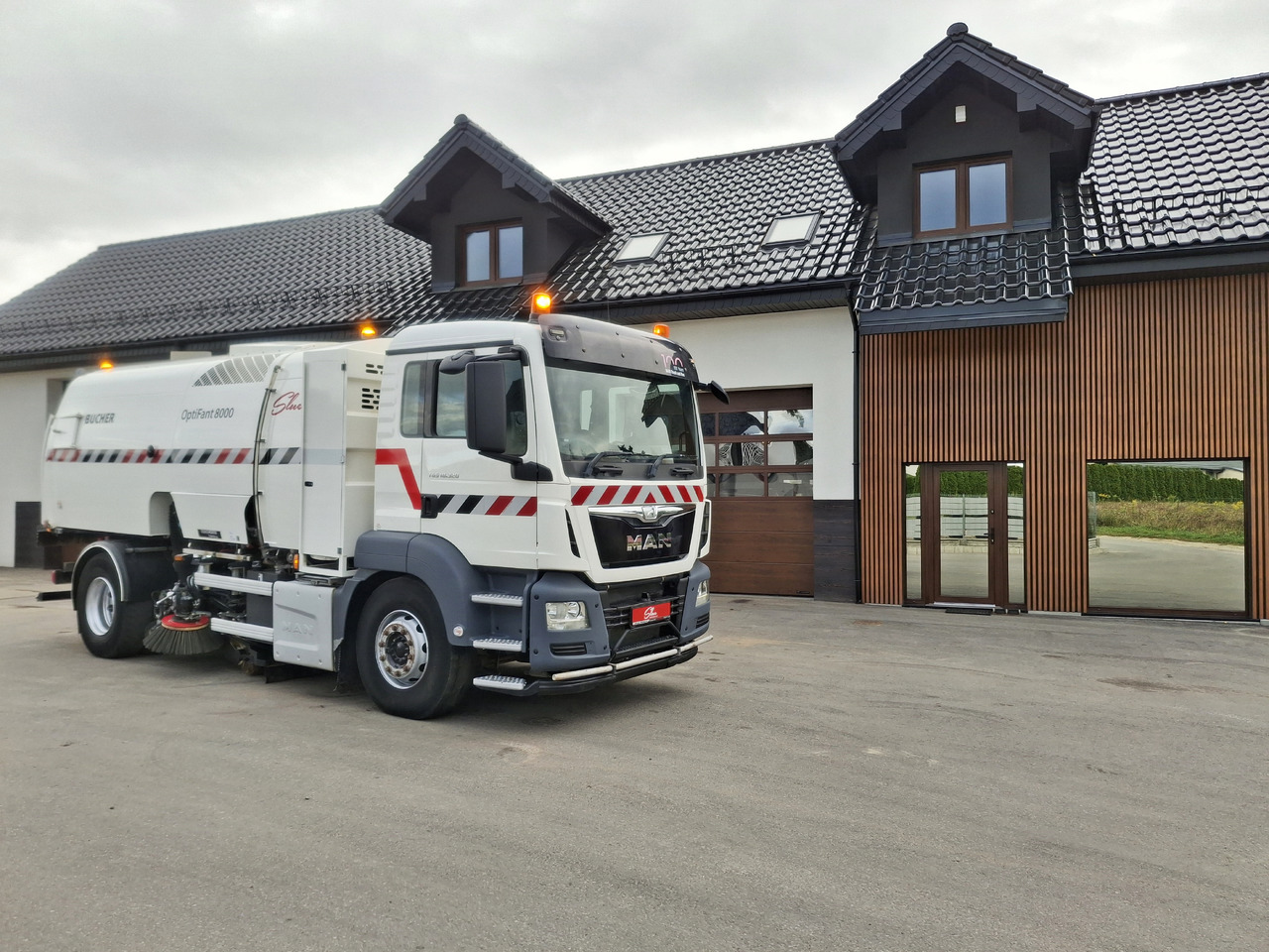 MAN TGS 18.320 Zamiatarka Kehrmaschine BUCHER OptiFant 8000 Karcher Euro 6 PM10 L/R Hochdruckreinigung - Fejebil: billede 1 MAN TGS 18.320 Zamiatarka Kehrmaschine BUCHER OptiFant 8000 Karcher Euro 6 PM10 L/R Hochdruckreinigung - Fejebil: billede 1