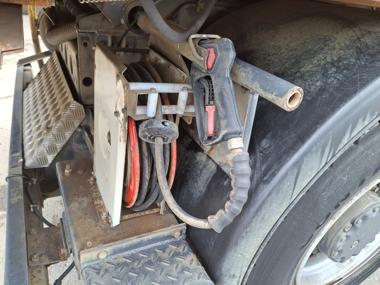 Mercedes-Benz Axor 1823 Schienenreinigungs RAIL Kehrmaschine - Fejebil: billede 5 Mercedes-Benz Axor 1823 Schienenreinigungs RAIL Kehrmaschine - Fejebil: billede 5