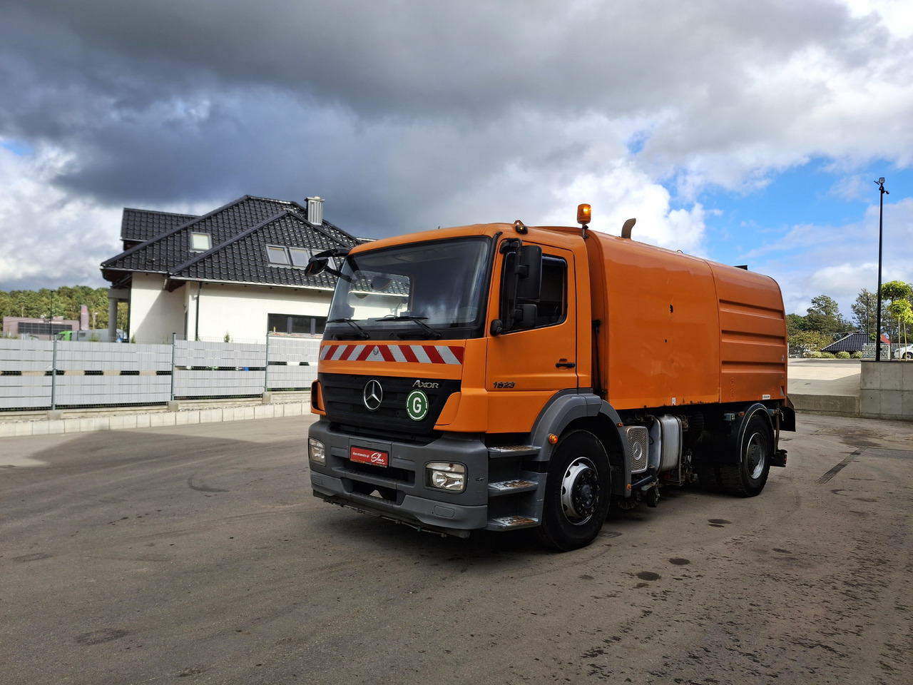 Mercedes-Benz Axor 1823 Schienenreinigungs RAIL Kehrmaschine - Fejebil: billede 2 Mercedes-Benz Axor 1823 Schienenreinigungs RAIL Kehrmaschine - Fejebil: billede 2