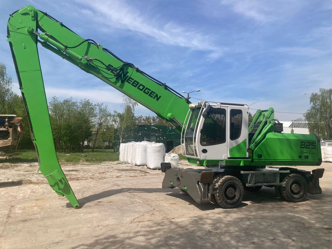 Sennebogen 825 - Materialhåndteringsmaskine: billede 2 Sennebogen 825 - Materialhåndteringsmaskine: billede 2