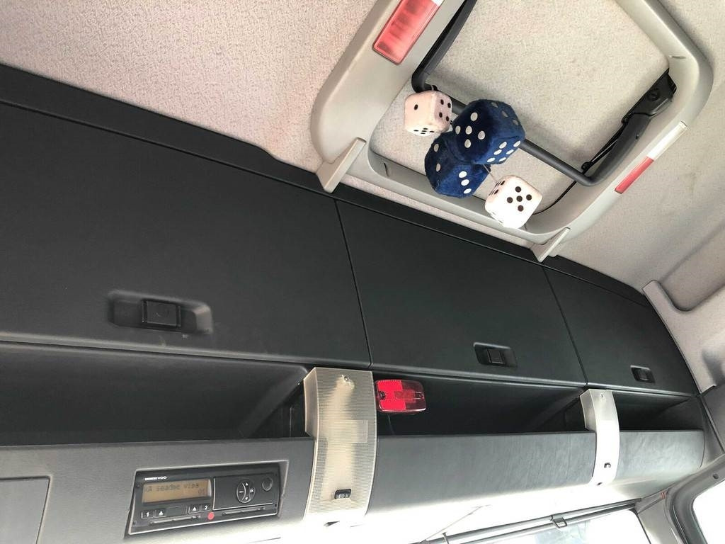 MAN TGA 26.480 6X2-2 BL - Slamsugemaskine: billede 4 MAN TGA 26.480 6X2-2 BL - Slamsugemaskine: billede 4