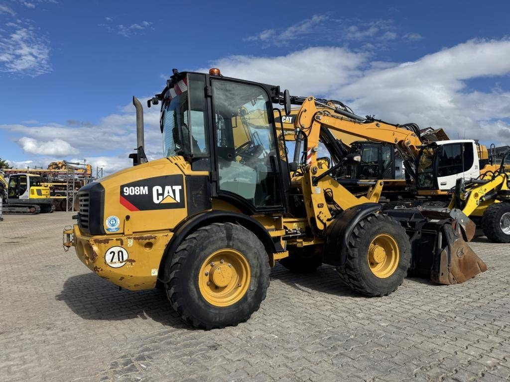 CAT 908M mit Klappschaufe und Palletengabeln - Gummihjulslæsser: billede 4 CAT 908M mit Klappschaufe und Palletengabeln - Gummihjulslæsser: billede 4