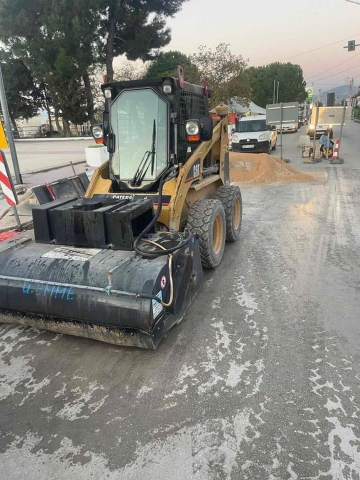 CAT 216 - Skridstyret minilæsser: billede 2 CAT 216 - Skridstyret minilæsser: billede 2