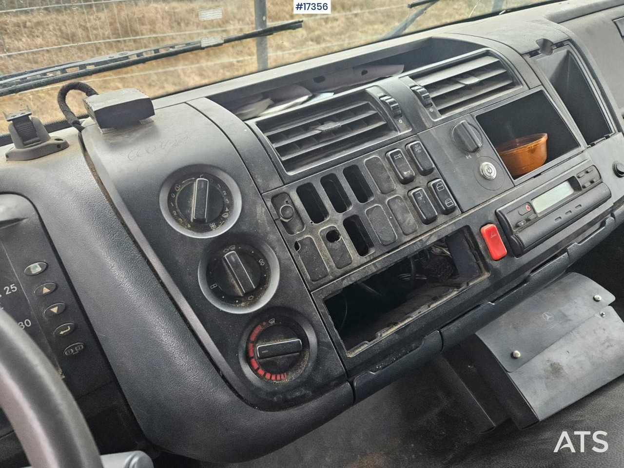 Tipvogn lastbil 2003 Mercedes-Benz Atego 1823: billede 17 Tipvogn lastbil 2003 Mercedes-Benz Atego 1823: billede 17