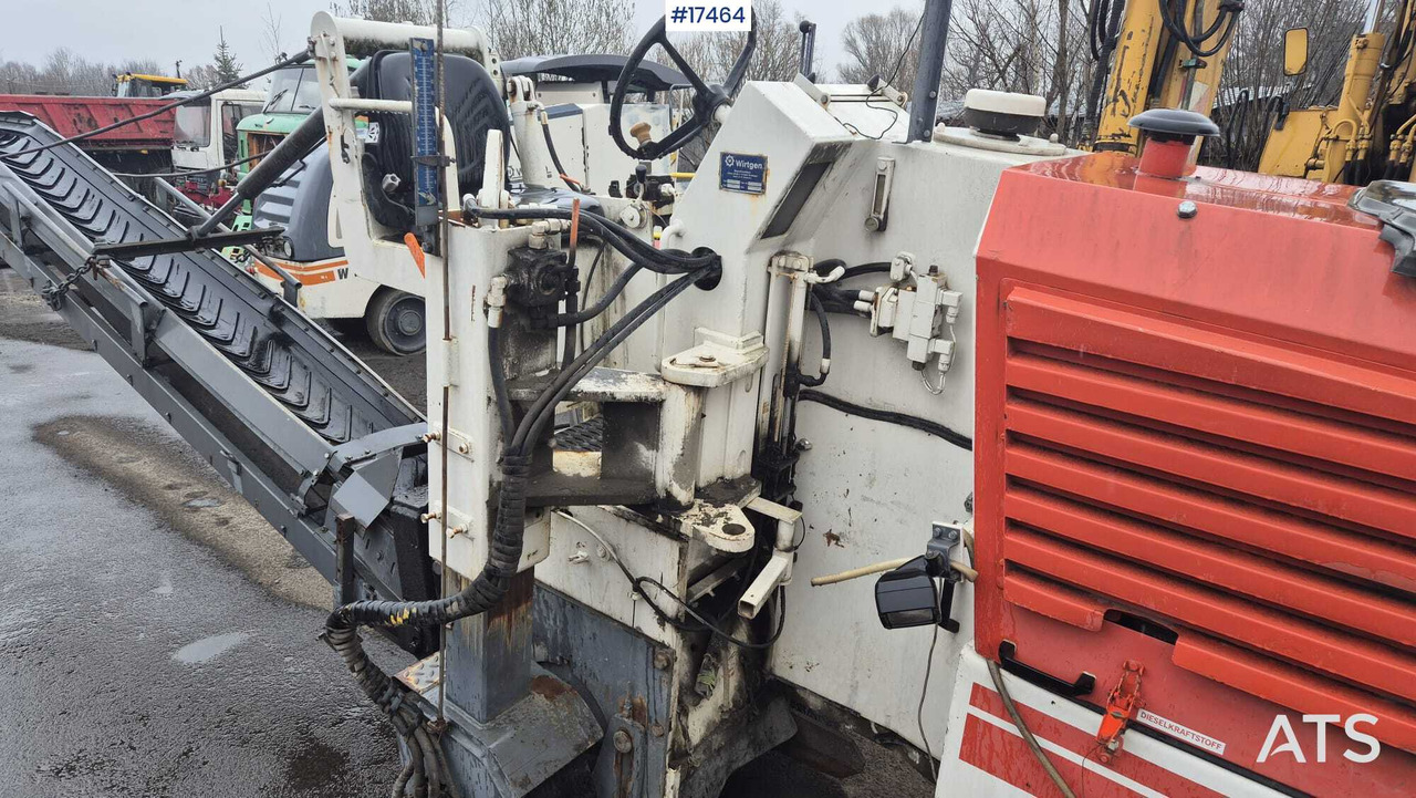 Asphalt milling machine WIRTGEN W-500 (1993) - Asfaltfræser: billede 4 Asphalt milling machine WIRTGEN W-500 (1993) - Asfaltfræser: billede 4