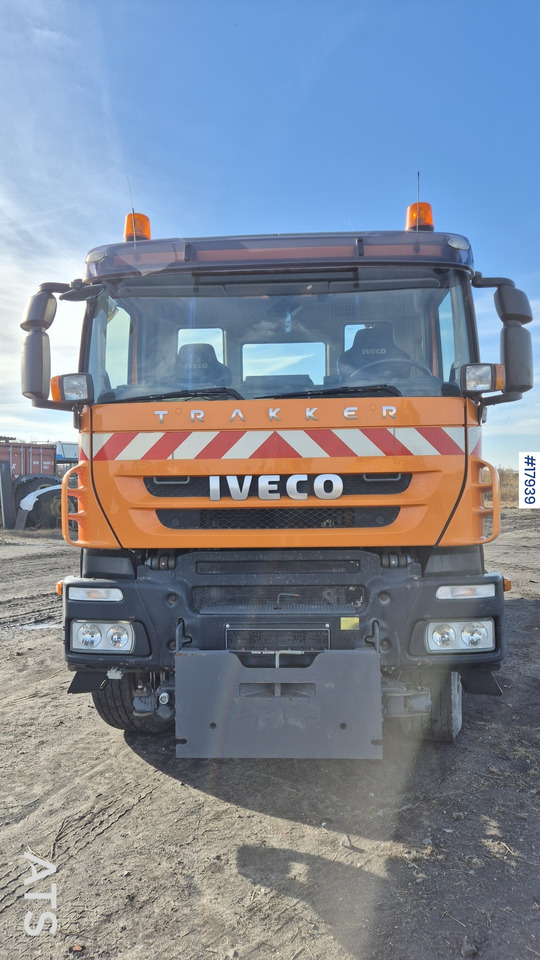 Tipper/sand spreader IVECO TRAKKER 410 6x4 (2008) - Tipvogn lastbil: billede 3 Tipper/sand spreader IVECO TRAKKER 410 6x4 (2008) - Tipvogn lastbil: billede 3