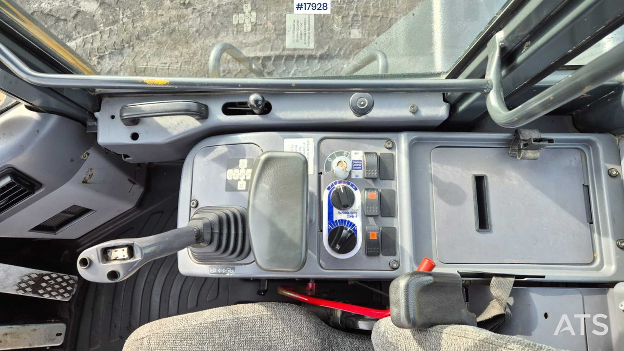 Gummihjulslæsser Wheel loader KOMATSU WA320-5H (2005): billede 19