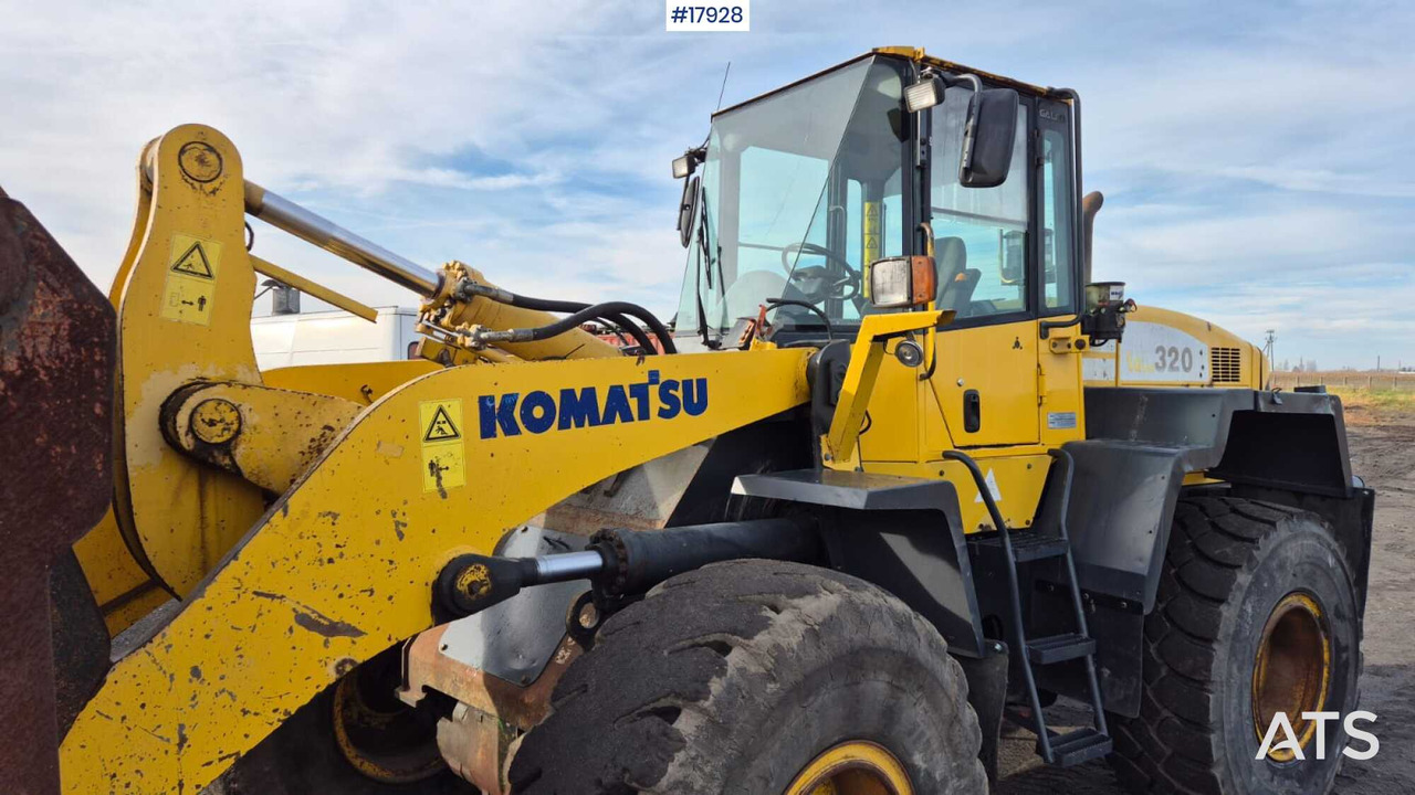 Gummihjulslæsser Wheel loader KOMATSU WA320-5H (2005): billede 8