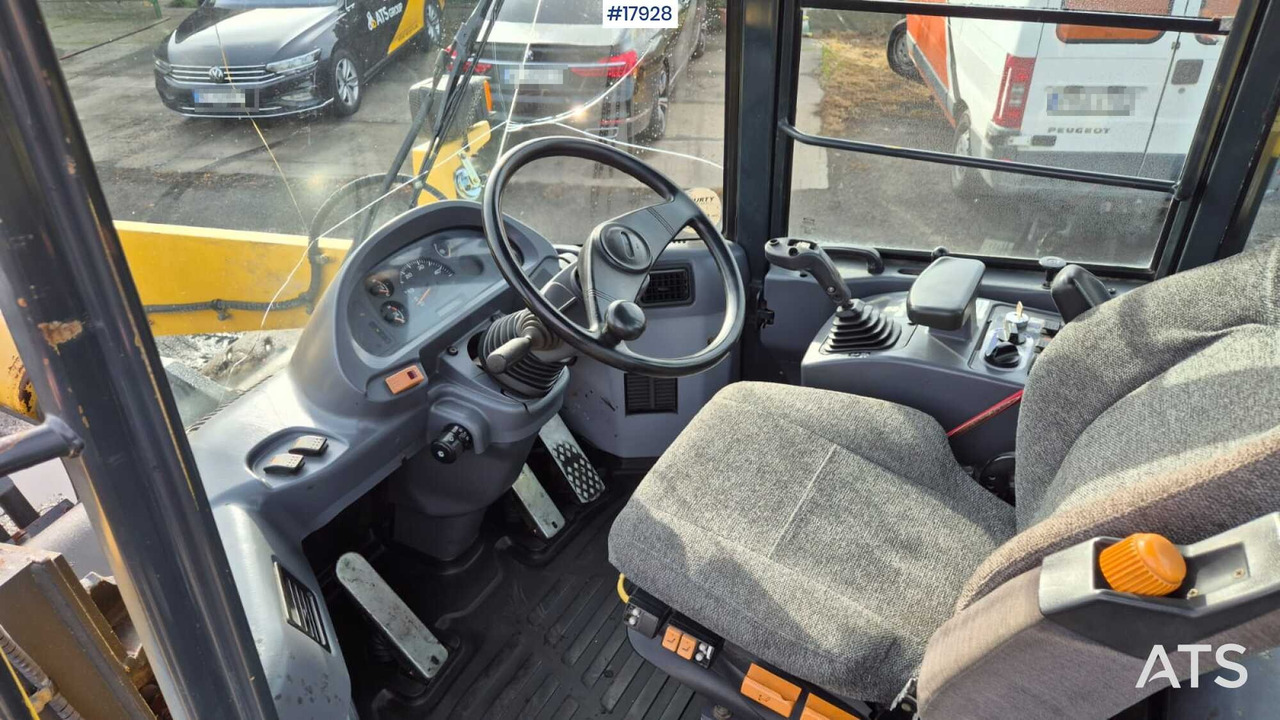 Gummihjulslæsser Wheel loader KOMATSU WA320-5H (2005): billede 15