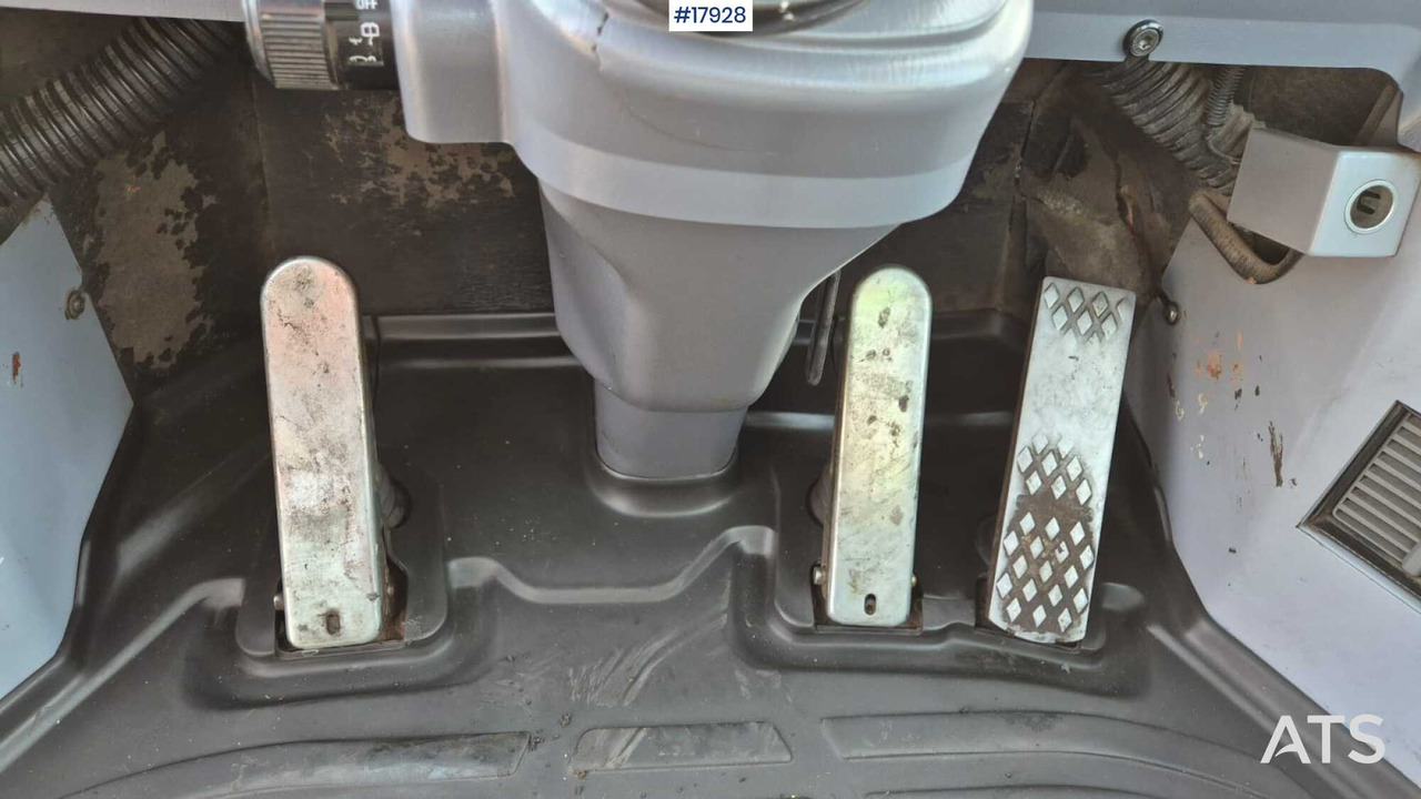 Gummihjulslæsser Wheel loader KOMATSU WA320-5H (2005): billede 20