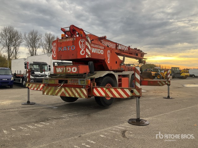 1990 Kato KR-250 25 ton 4x4x4 Rough Terrain Crane - Alle terræn kran: billede 4 1990 Kato KR-250 25 ton 4x4x4 Rough Terrain Crane - Alle terræn kran: billede 4