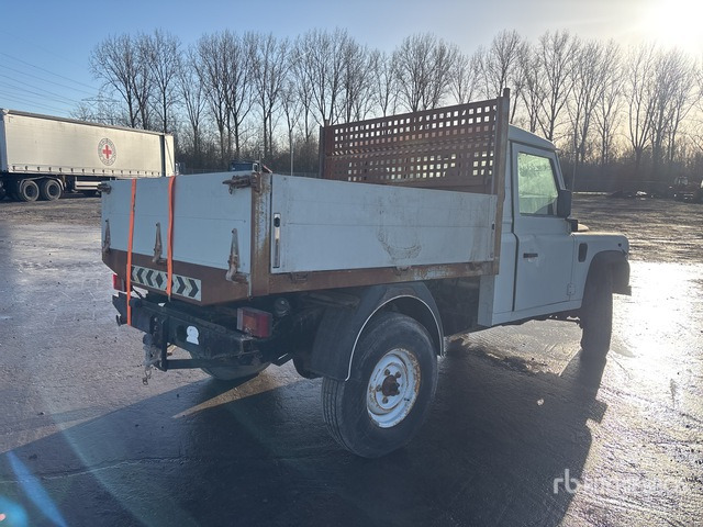2010 Land Rover Defender 4x4 (Inoperable) Pickup - Pickup: billede 3 2010 Land Rover Defender 4x4 (Inoperable) Pickup - Pickup: billede 3