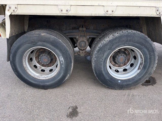 2010 Volvo FM420 8x4 Twin-Steer Sleeper Quad/A Dump Truck - Tipvogn lastbil: billede 5 2010 Volvo FM420 8x4 Twin-Steer Sleeper Quad/A Dump Truck - Tipvogn lastbil: billede 5