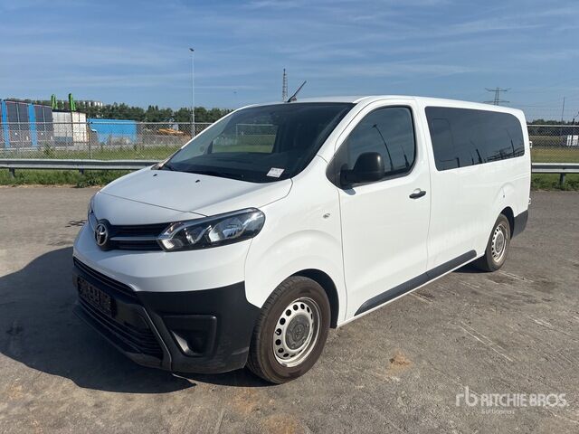 2023 Toyota Proace Verso 2.0 D 9 Passenger Van - Minibus, Persontransport: billede 1 2023 Toyota Proace Verso 2.0 D 9 Passenger Van - Minibus, Persontransport: billede 1
