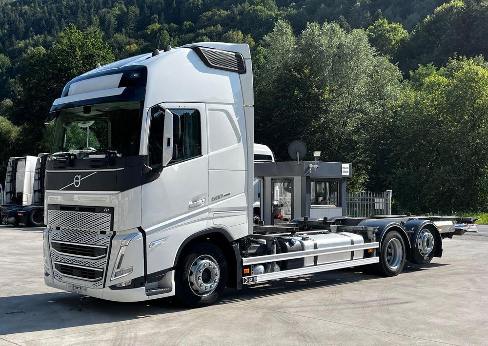 Volvo FH500 BDF 6x2 // Dolny zaczep // Euro 6 motor ! // New Face // XXL Cab // - Lastbil chassis: billede 1 Volvo FH500 BDF 6x2 // Dolny zaczep // Euro 6 motor ! // New Face // XXL Cab // - Lastbil chassis: billede 1