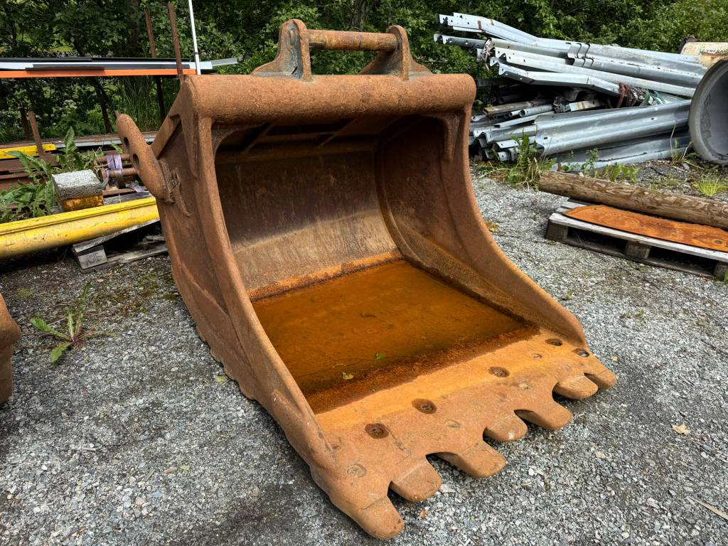 Gjerstad Grave og pusseskuffe S70 - Skovl til gravemaskine: billede 5 Gjerstad Grave og pusseskuffe S70 - Skovl til gravemaskine: billede 5