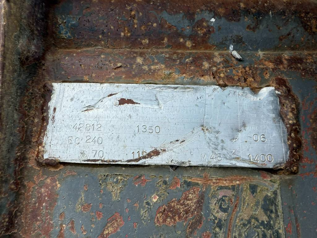 Gjerstad Grave og pusseskuffe S70 - Skovl til gravemaskine: billede 3 Gjerstad Grave og pusseskuffe S70 - Skovl til gravemaskine: billede 3