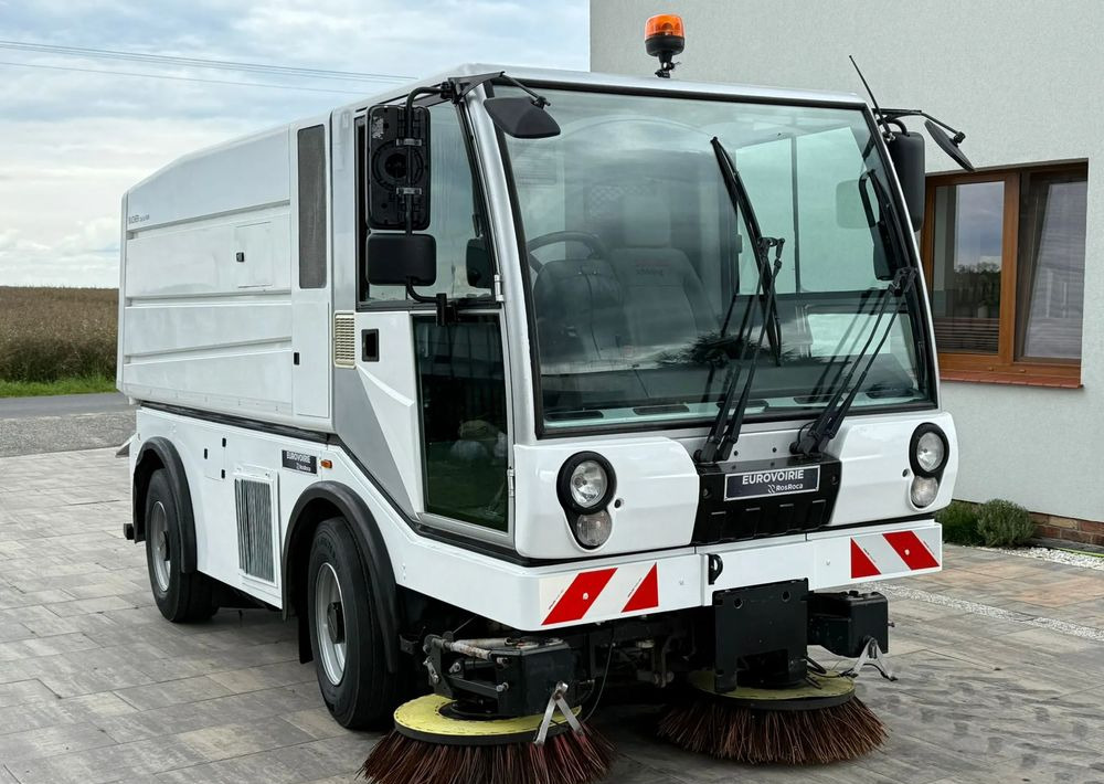 Inny Bucher Citycat 5000 - Affaldsmaskine: billede 1 Inny Bucher Citycat 5000 - Affaldsmaskine: billede 1