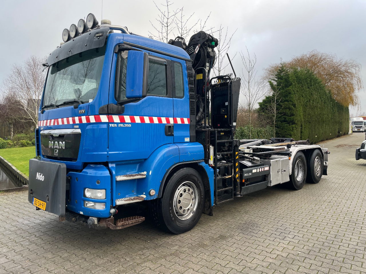 MAN TGS 26.360 with palfinger Z crane, remote controled crane - Containerbil/ Veksellad lastbil, Lastbil med kran: billede 3 MAN TGS 26.360 with palfinger Z crane, remote controled crane - Containerbil/ Veksellad lastbil, Lastbil med kran: billede 3