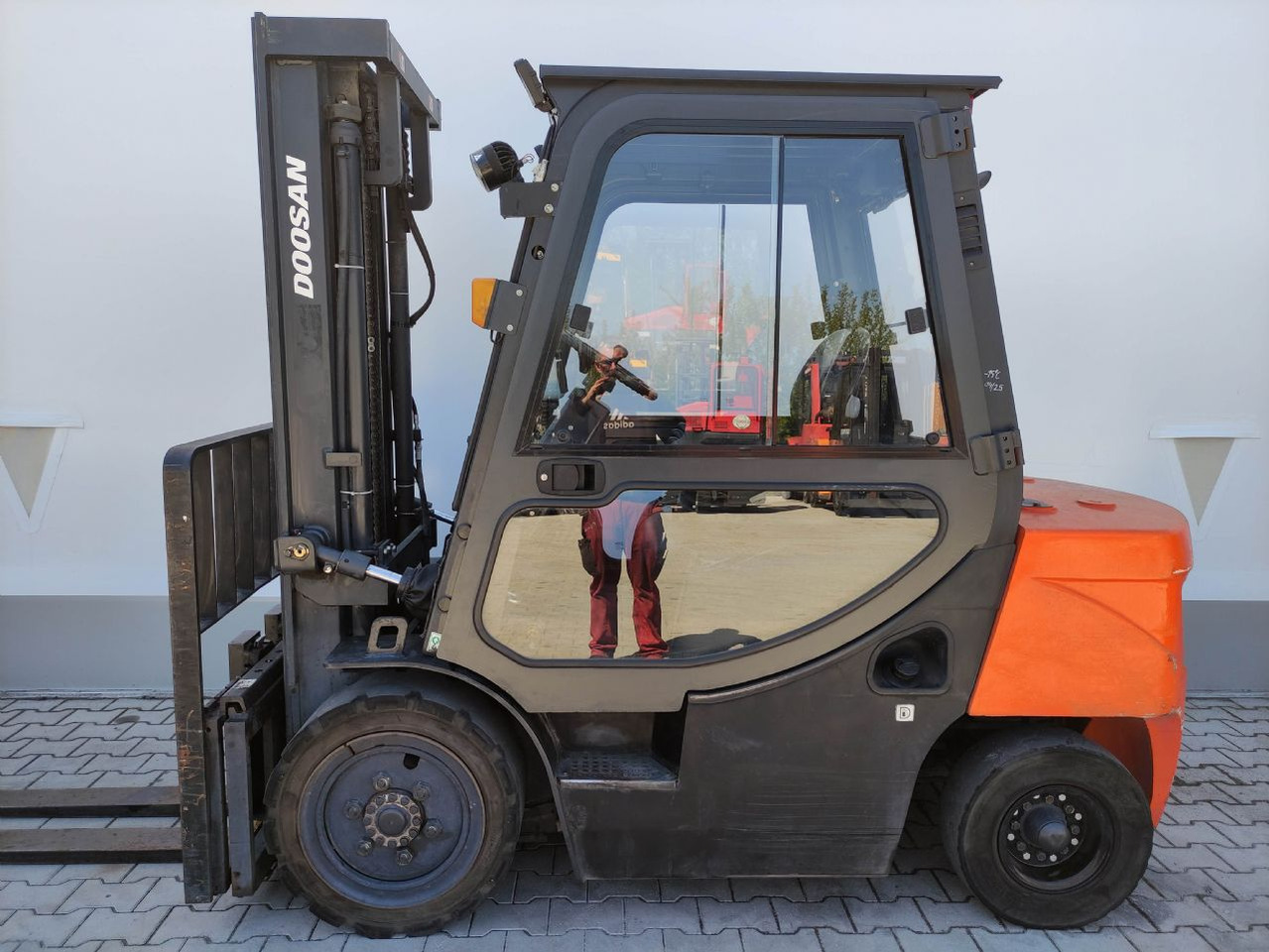 Doosan D30 GP - Diesel gaffeltruck: billede 1 Doosan D30 GP - Diesel gaffeltruck: billede 1