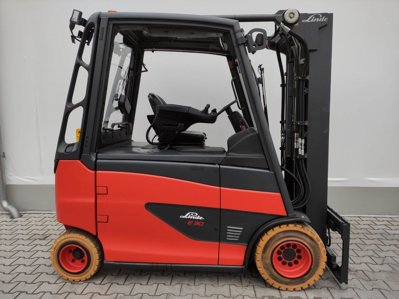 Linde E30HL-01/600-387 (M) - El gaffeltruck: billede 2 Linde E30HL-01/600-387 (M) - El gaffeltruck: billede 2