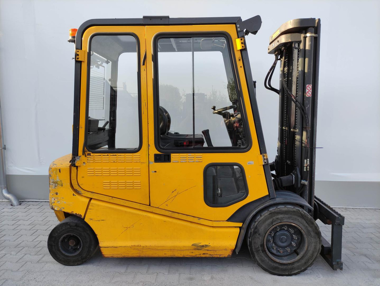 OM-Pimespo XE40 - El gaffeltruck: billede 2 OM-Pimespo XE40 - El gaffeltruck: billede 2