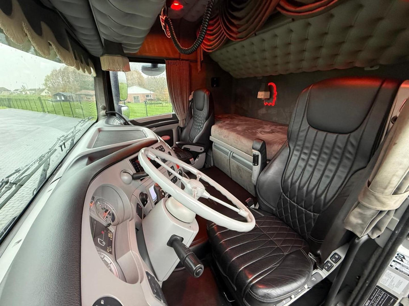 Trækker DAF XF 530 FTS RETARDER, SPECIAL INTERIOR, TOP CONDITION, DUTCH TRUCK, 530.: billede 20 Trækker DAF XF 530 FTS RETARDER, SPECIAL INTERIOR, TOP CONDITION, DUTCH TRUCK, 530.: billede 20