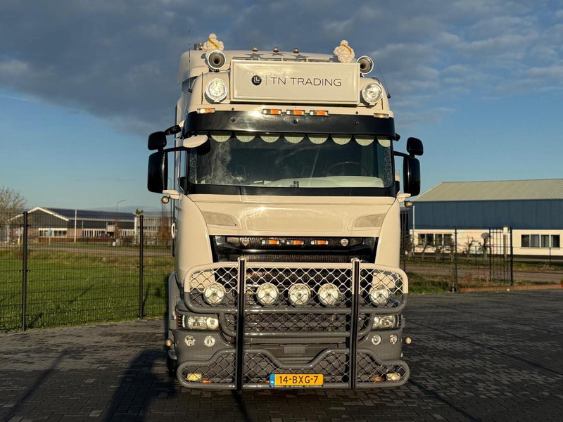 Scania R580 VOLLE SHOWTRUCK, VOLLUCHT, OPEN UITLAAT, INTERIEUR. - Trækker: billede 2 Scania R580 VOLLE SHOWTRUCK, VOLLUCHT, OPEN UITLAAT, INTERIEUR. - Trækker: billede 2