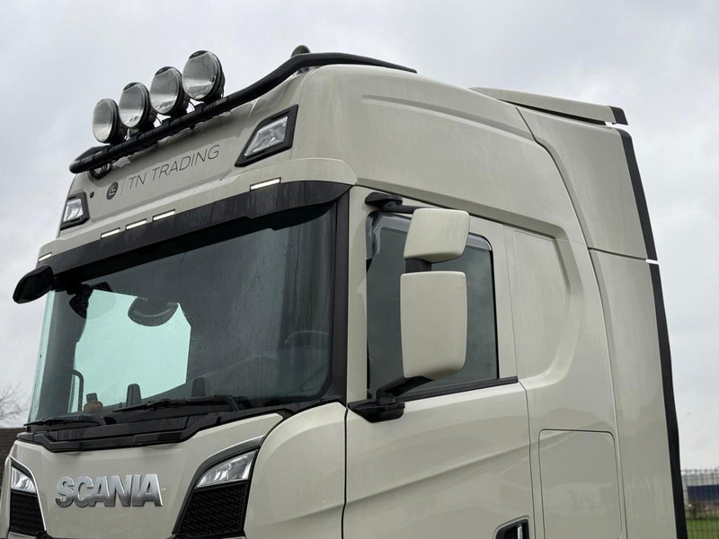 Scania S660 3.15WB, FULL AIR, RETARDER, LEATHER, KING OF THE ROAD, BULLBAR, - Trækker: billede 5 Scania S660 3.15WB, FULL AIR, RETARDER, LEATHER, KING OF THE ROAD, BULLBAR, - Trækker: billede 5