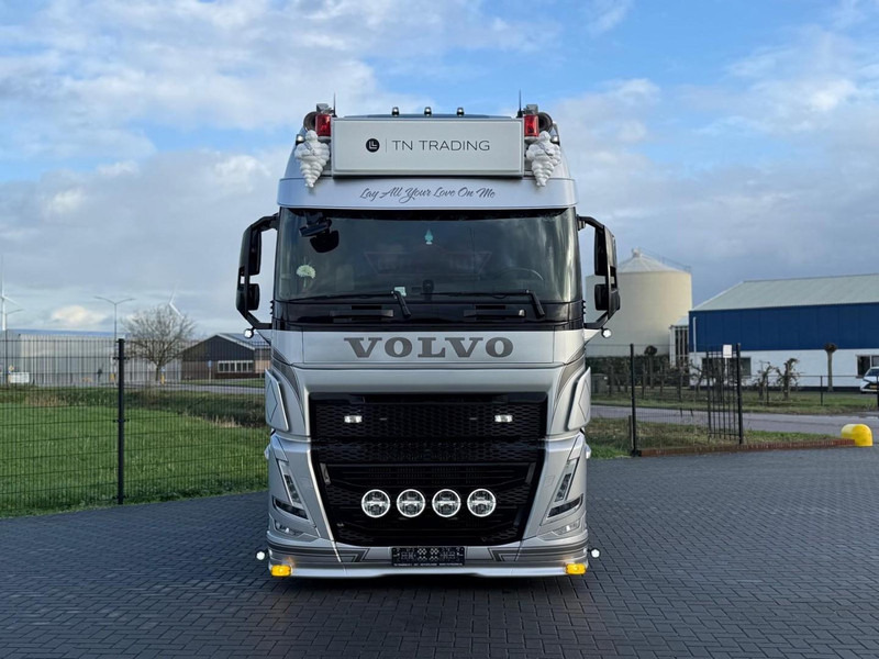 Volvo FH 13.460XL SHOW, ALCOA, INTERIEUR, ALS NIEUW, PUSHER, TOP. - Trækker: billede 3 Volvo FH 13.460XL SHOW, ALCOA, INTERIEUR, ALS NIEUW, PUSHER, TOP. - Trækker: billede 3