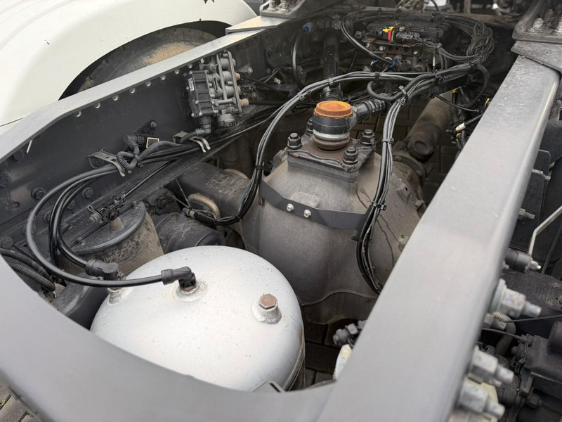 Tipvogn lastbil Volvo FH16.650XL VOLLUCHT, RETARDER, HYDRAULIEK, LEER, PARK COOL.: billede 10 Tipvogn lastbil Volvo FH16.650XL VOLLUCHT, RETARDER, HYDRAULIEK, LEER, PARK COOL.: billede 10