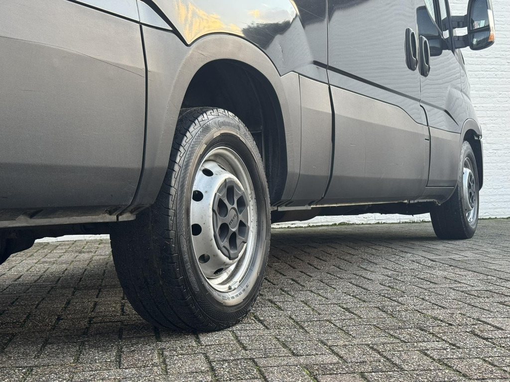 Iveco Daily-35S13V 2.3 352 H3 L Airco Cruise 3 Zits Radio cd Usb Goed onderhouden - Varevogn: billede 5 Iveco Daily-35S13V 2.3 352 H3 L Airco Cruise 3 Zits Radio cd Usb Goed onderhouden - Varevogn: billede 5