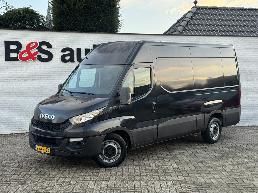 Iveco Daily-35S13V 2.3 352 H3 L Airco Cruise 3 Zits Radio cd Usb Goed onderhouden - Varevogn: billede 1 Iveco Daily-35S13V 2.3 352 H3 L Airco Cruise 3 Zits Radio cd Usb Goed onderhouden - Varevogn: billede 1