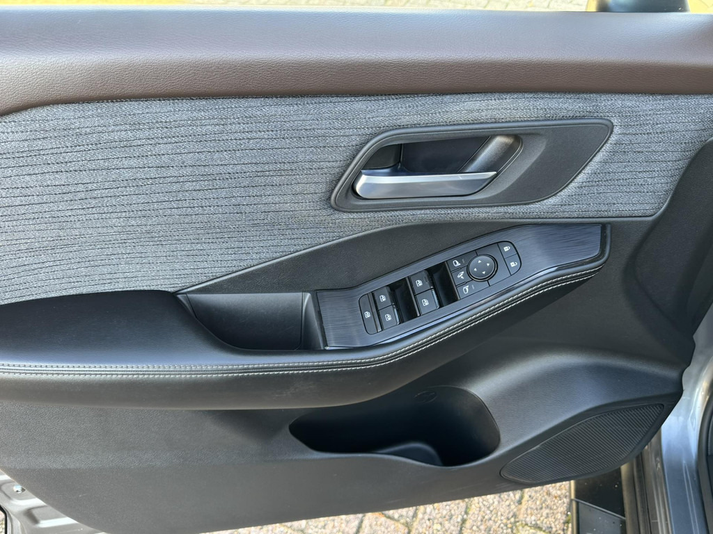 SUV Nissan X-Trail-1.5 e-Power Limited Edition Adaptive cruis Climate control Navigatie Keyless Parkeersensoren 360 camera: billede 19 SUV Nissan X-Trail-1.5 e-Power Limited Edition Adaptive cruis Climate control Navigatie Keyless Parkeersensoren 360 camera: billede 19