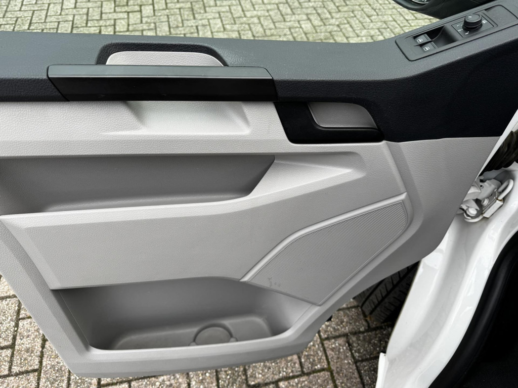 Volkswagen Transporter Kombi-T6 2.0 TDI 9 persoons Cruise control Airco Verwarmbare buitenspiegels - Persontransport: billede 5 Volkswagen Transporter Kombi-T6 2.0 TDI 9 persoons Cruise control Airco Verwarmbare buitenspiegels - Persontransport: billede 5