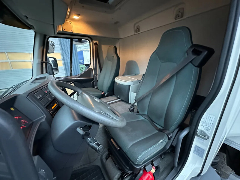 Lastbil varevogn Volvo FL 12.240 Euro 6 / Laadklep / Bak Verwarming: billede 18 Lastbil varevogn Volvo FL 12.240 Euro 6 / Laadklep / Bak Verwarming: billede 18