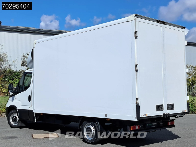 Iveco Daily 35S16 Automatik Kastenwagen Hintertüren 160PS Klimaanlage Kamera Euro6 Möbelkasten 21m3 A/C - Varebil med kasse: billede 2 Iveco Daily 35S16 Automatik Kastenwagen Hintertüren 160PS Klimaanlage Kamera Euro6 Möbelkasten 21m3 A/C - Varebil med kasse: billede 2