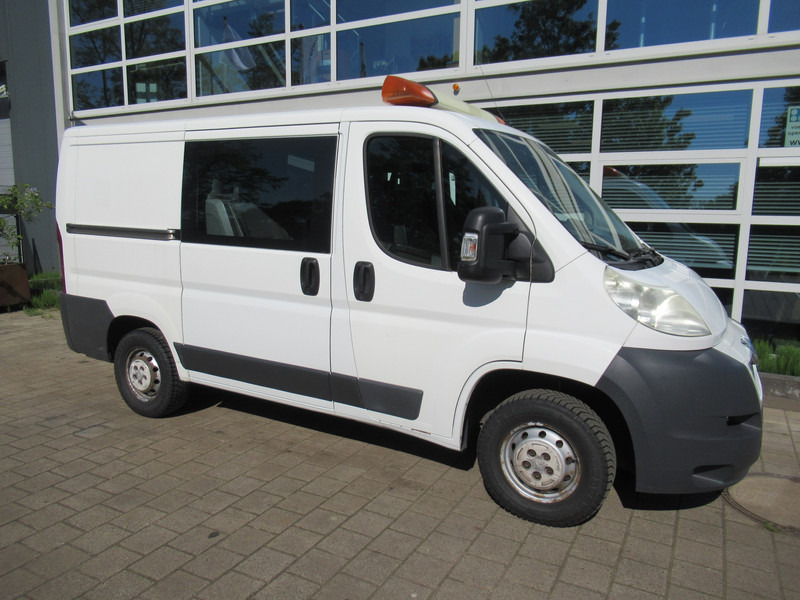 Peugeot Boxer 330 2.2 HDI 96KW L1H1 DOKA Dubbelcabine AIRCO P+ - Små varebil, Mandskabsbil: billede 4 Peugeot Boxer 330 2.2 HDI 96KW L1H1 DOKA Dubbelcabine AIRCO P+ - Små varebil, Mandskabsbil: billede 4