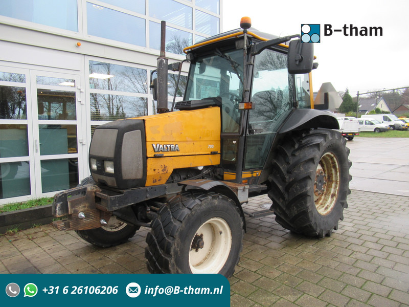 Valtra 700 4x2 VALMET - Traktor: billede 1 Valtra 700 4x2 VALMET - Traktor: billede 1