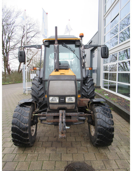 Valtra 700 4x2 VALMET - Traktor: billede 4 Valtra 700 4x2 VALMET - Traktor: billede 4
