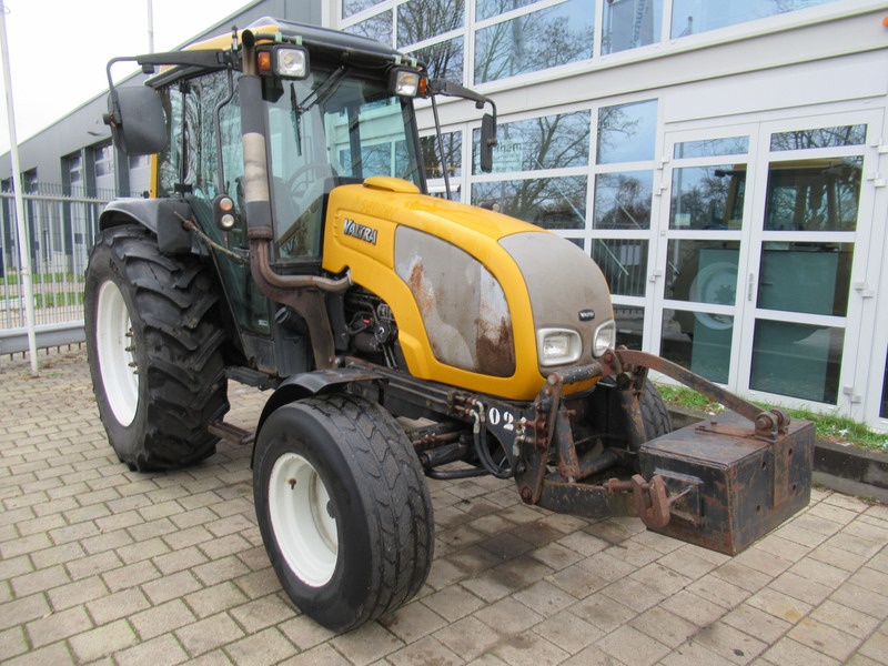 Valtra A75 4x2 + Fronthef VALMET - Traktor: billede 3 Valtra A75 4x2 + Fronthef VALMET - Traktor: billede 3