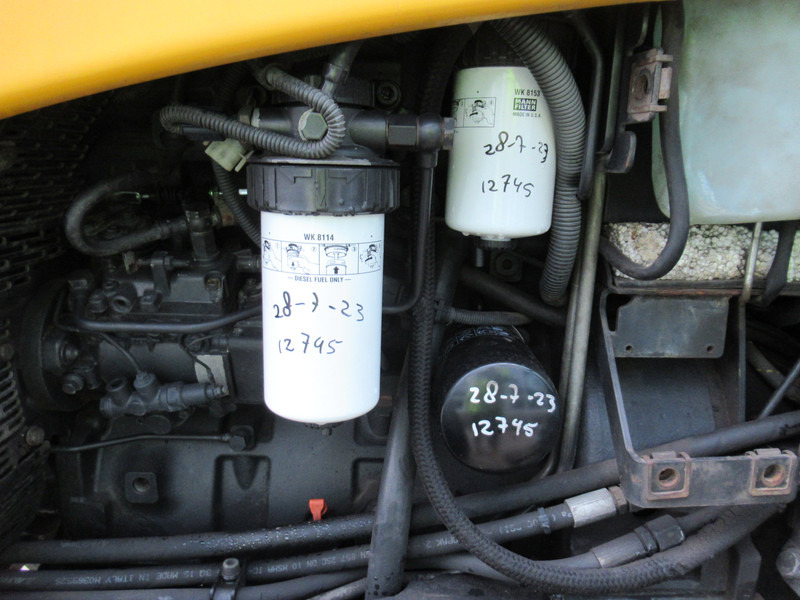 Traktor Valtra A75 4x2 + Fronthef VALMET: billede 15