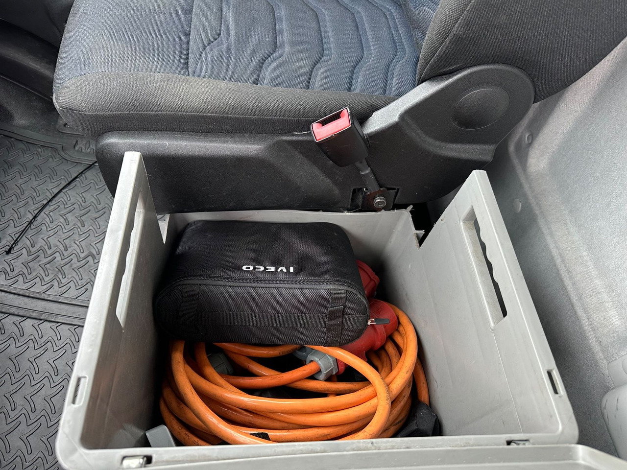 Kølebil Iveco Daily 70C21/LBW/Tiefkühler/Tüv neu/Wilke: billede 15 Kølebil Iveco Daily 70C21/LBW/Tiefkühler/Tüv neu/Wilke: billede 15