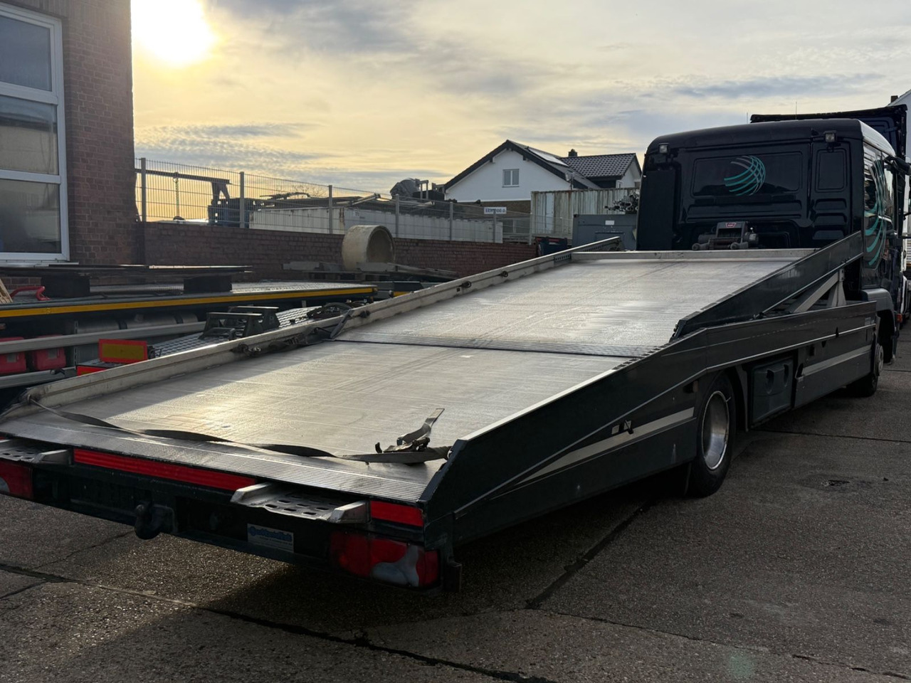 MAN TGL 8.210BL Moetefindt Doppelstock, Klima, Winde - Biltransportør lastbil: billede 3 MAN TGL 8.210BL Moetefindt Doppelstock, Klima, Winde - Biltransportør lastbil: billede 3