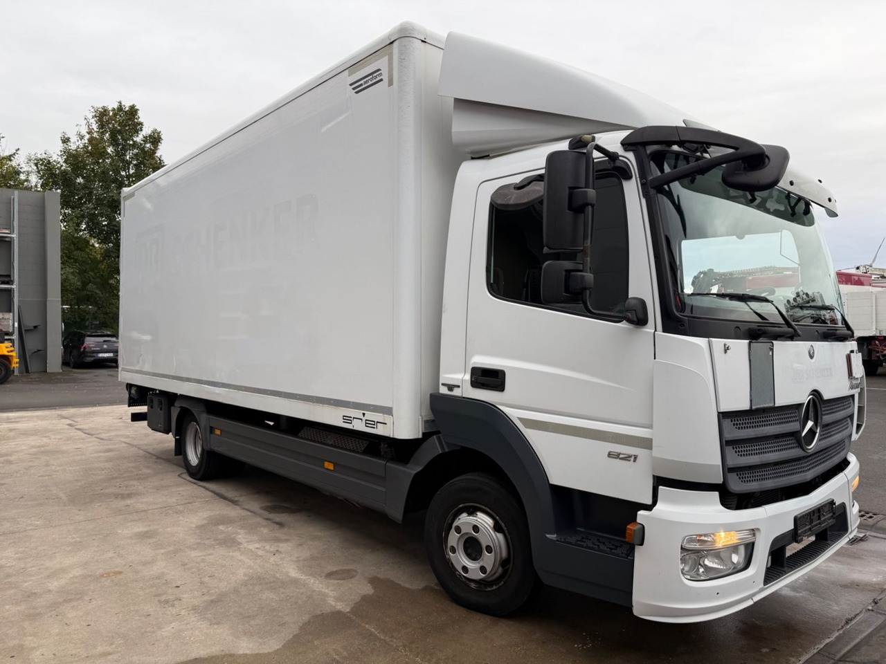 Mercedes-Benz Atego 3 4x2 821 4x2 LBW / Ahk. / Palfinger / 6m - Lastbil varevogn: billede 2 Mercedes-Benz Atego 3 4x2 821 4x2 LBW / Ahk. / Palfinger / 6m - Lastbil varevogn: billede 2
