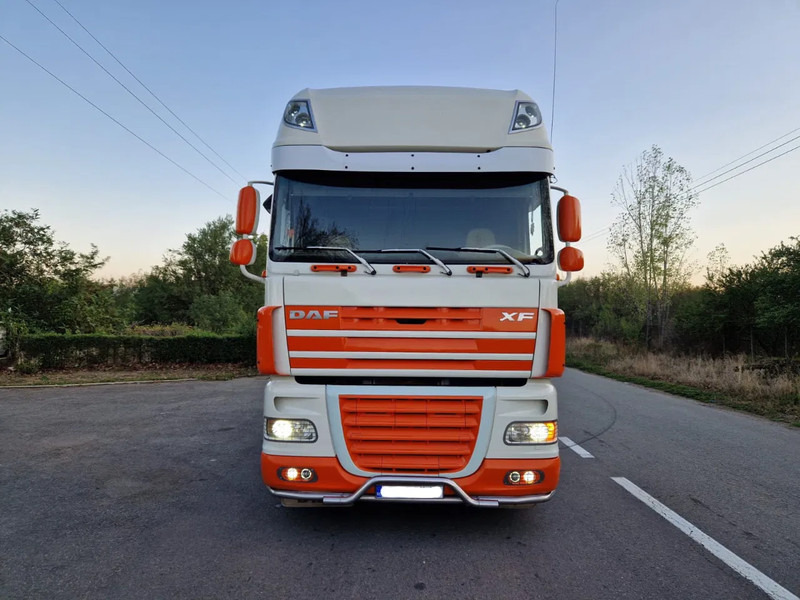 DAF XF 105.460 Manual - Terminaltraktor: billede 1 DAF XF 105.460 Manual - Terminaltraktor: billede 1