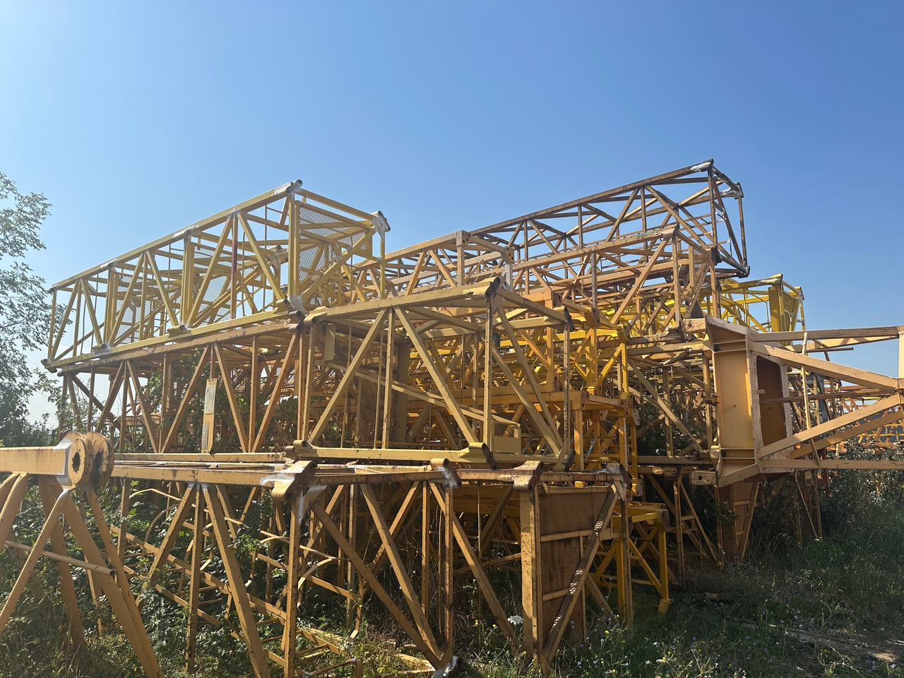 LIEBHERR 120 HC sections 1,8 m x 1,8 m & 256 HC 2,3 m x 2,3 m - Tårnkran: billede 1 LIEBHERR 120 HC sections 1,8 m x 1,8 m & 256 HC 2,3 m x 2,3 m - Tårnkran: billede 1