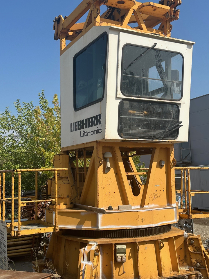LIEBHERR 140 EC-H10 - Tårnkran: billede 1 LIEBHERR 140 EC-H10 - Tårnkran: billede 1