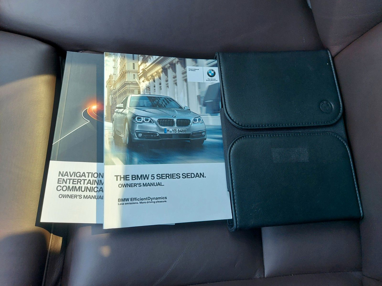 Sedan BMW 550i Limousine Autom. M-Sport HUD Glasdach H&K: billede 28